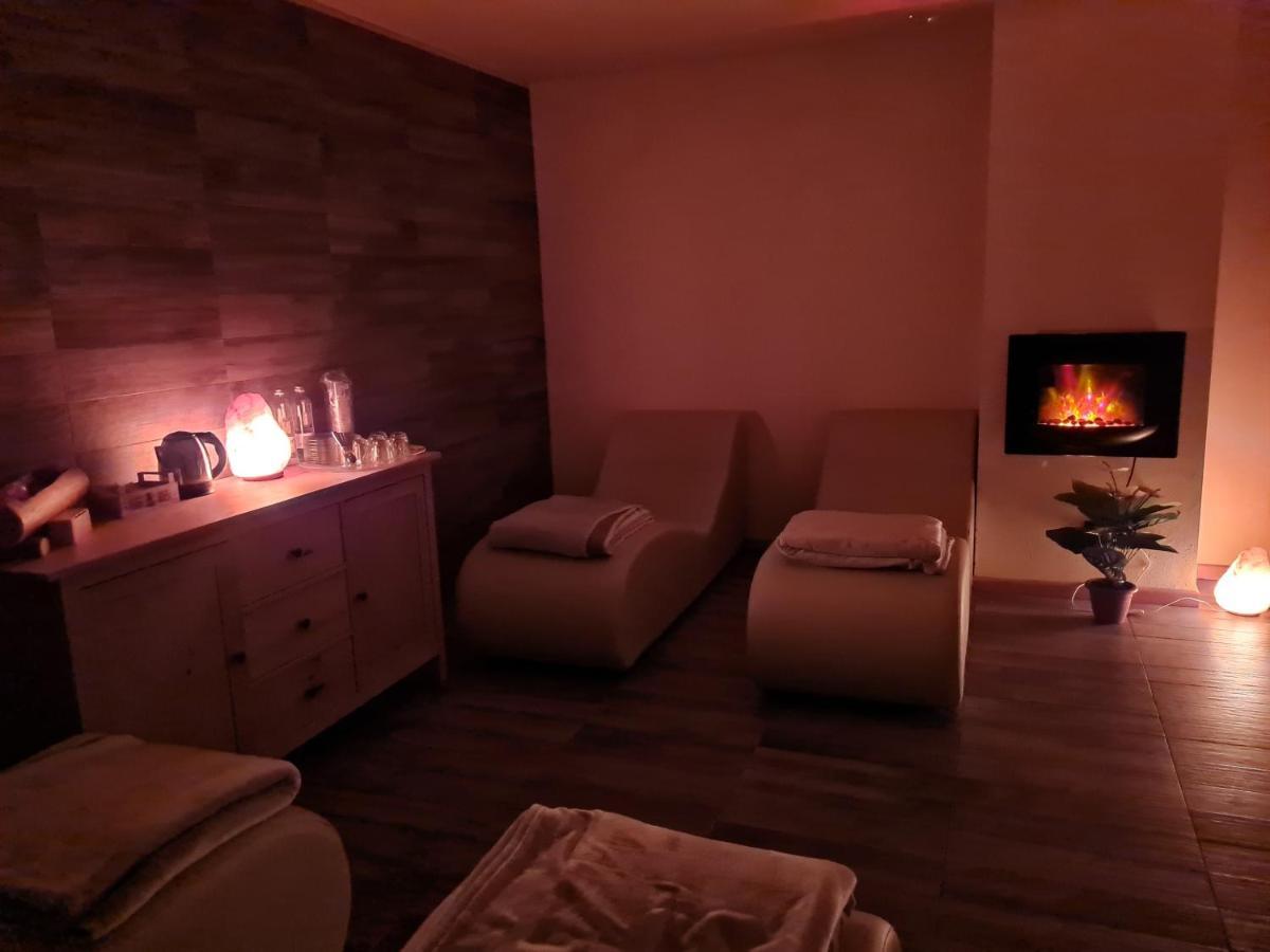 Chalet Chapeau Rar Castel Condino Ngoại thất bức ảnh