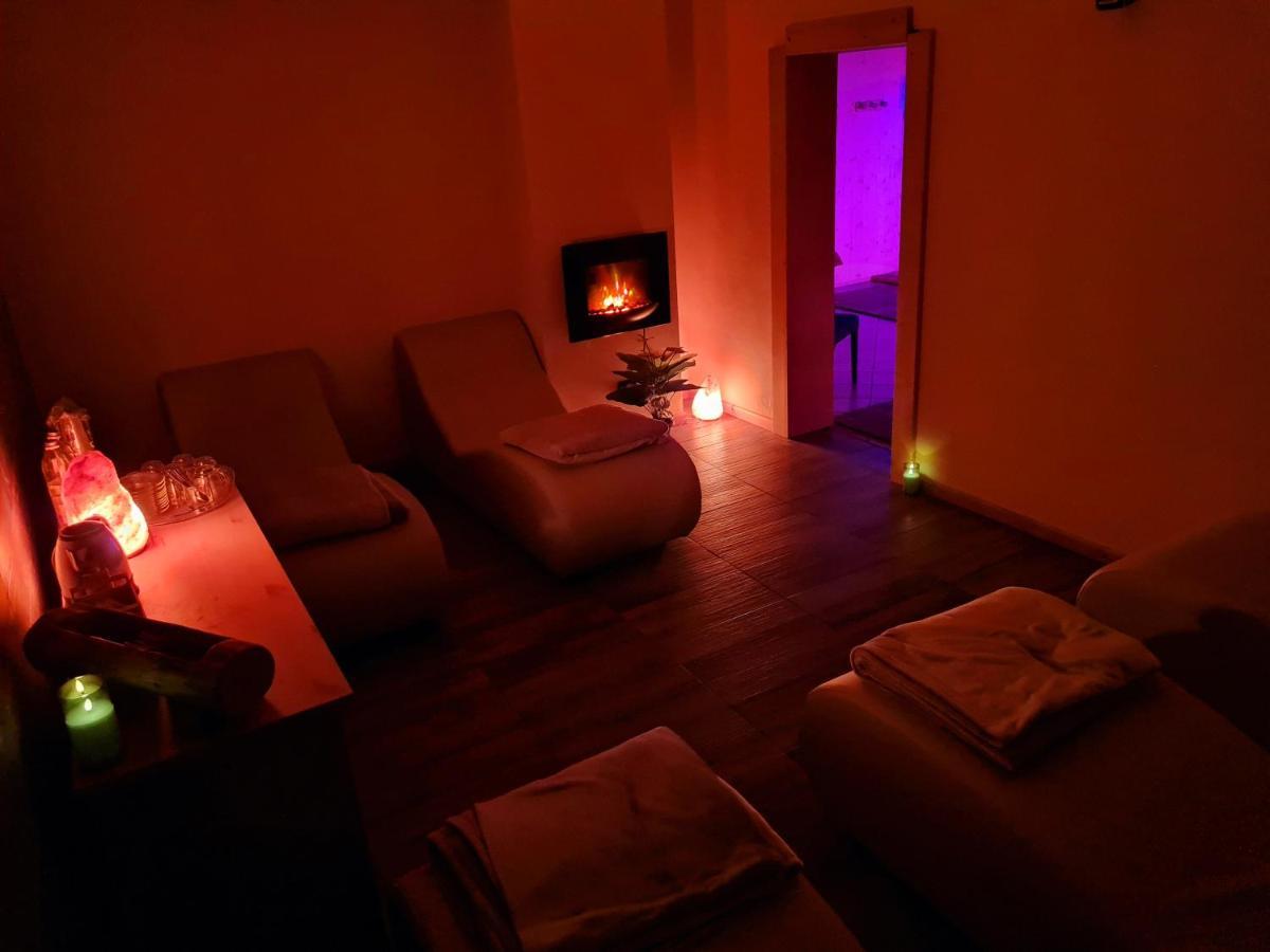 Chalet Chapeau Rar Castel Condino Ngoại thất bức ảnh